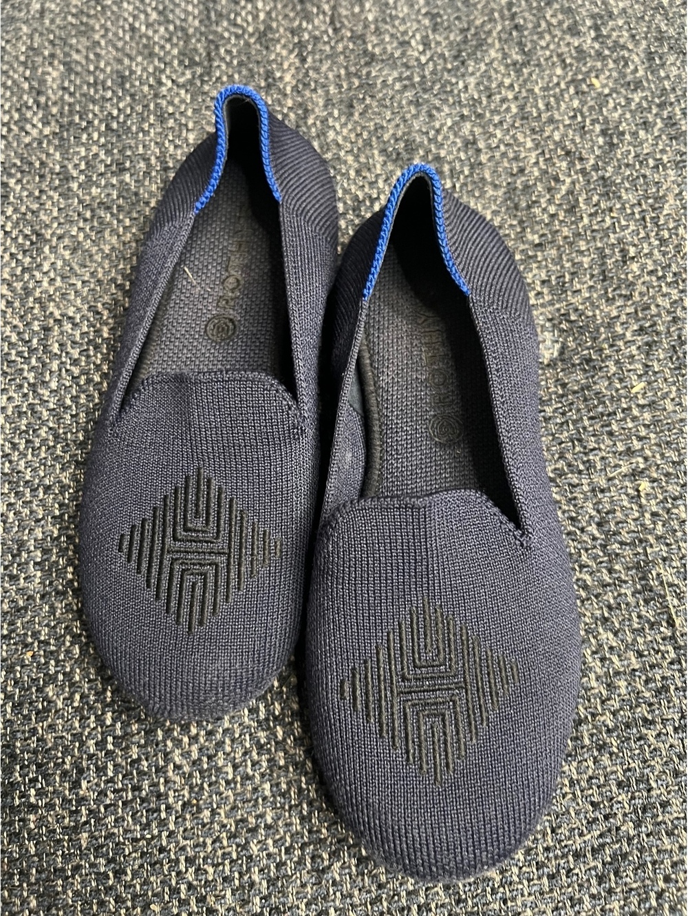 Rothy’s Navy knit big kid 1 slip-on flats